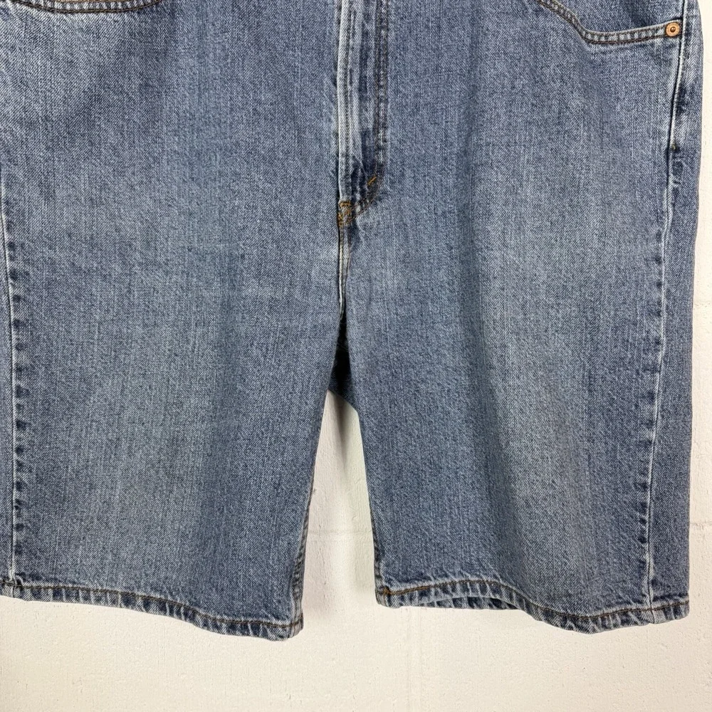 Vintage Levi's Men's 505 Regular Fit Denim Jean Shorts Jorts Y2K 90s Retro SZ 42